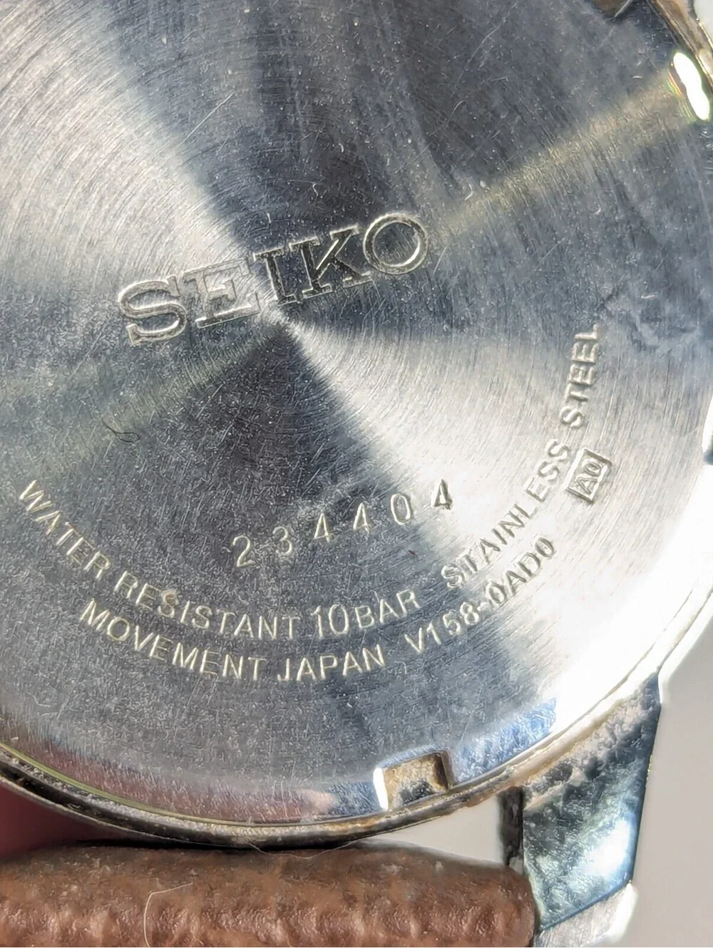 Seiko Solar 100M Men’s Wrist Watch 38MM Day/Date Blue Dial V158-0AD0 Glows Works